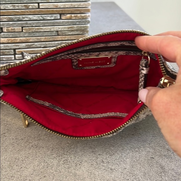 Nine West python crossbody/wristlet bag - Picture 3 of 4